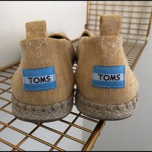 Toms (Alpargata Plant Dyed Canvas)
